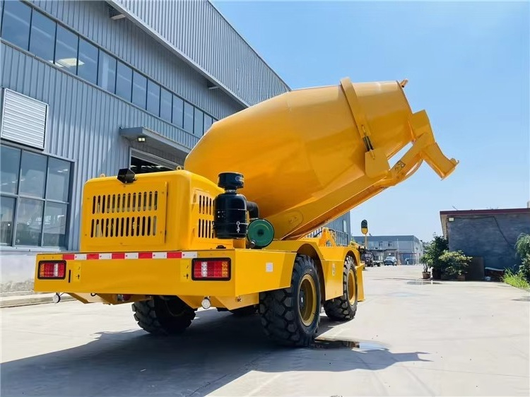 With Bucket Key Chain for Kobe - огляд і ціна Heavy Equipment Bobcat
